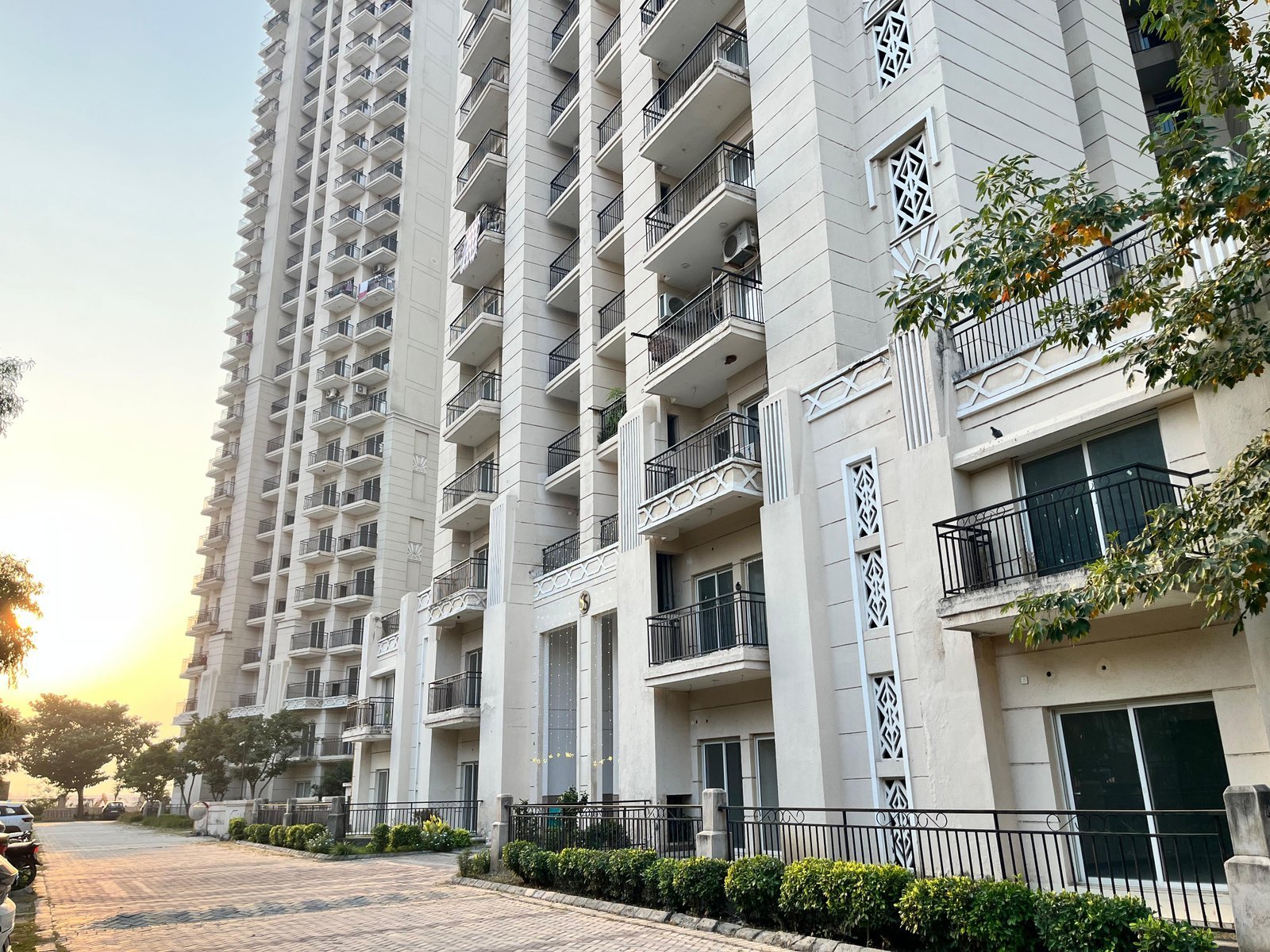 ATS Allure — Sector 22D, Yamuna Expressway